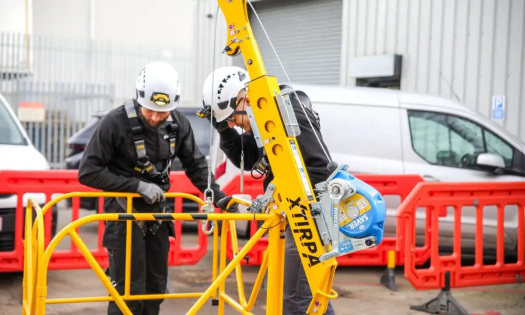 Setting up Confined Space Right With Globestock