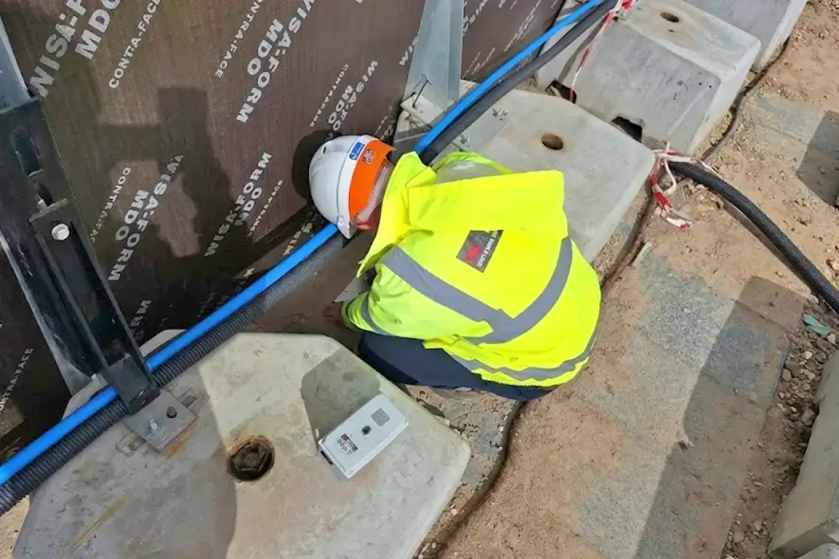 Vibration Monitor Installation PQS